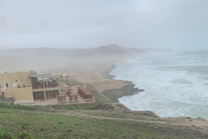 Private Guided Tour to West Beaches of Salalah - Al Mughsail Beach lagoon pause: flamingos and a calm break