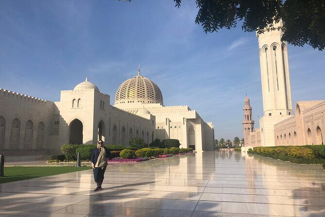 Private Muscat City Tour - 4 Hours Tour - Stop 2: Sultan Qaboos Grand Mosque photo stop and the 21-ton carpet detail