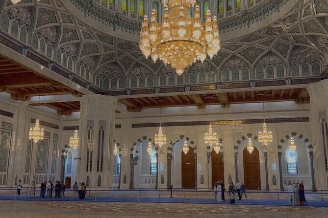 Private Muscat City Tour - 4 Hours Tour - Stops 3 to 5: Al Alam Palace and the Old Muscat fort exteriors
