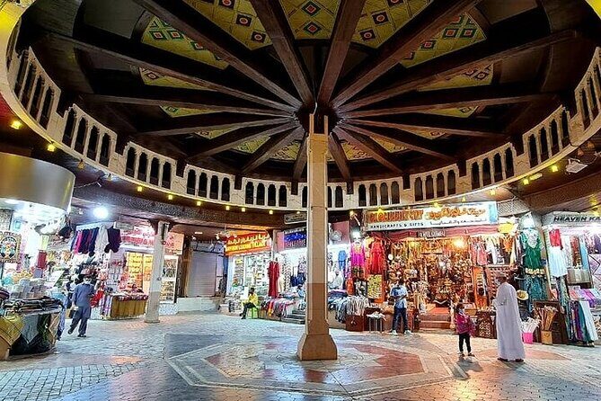 Private Muscat City Tour - Full Day Tour - Stop 5: Mutrah Souq for souvenirs and a real market rhythm