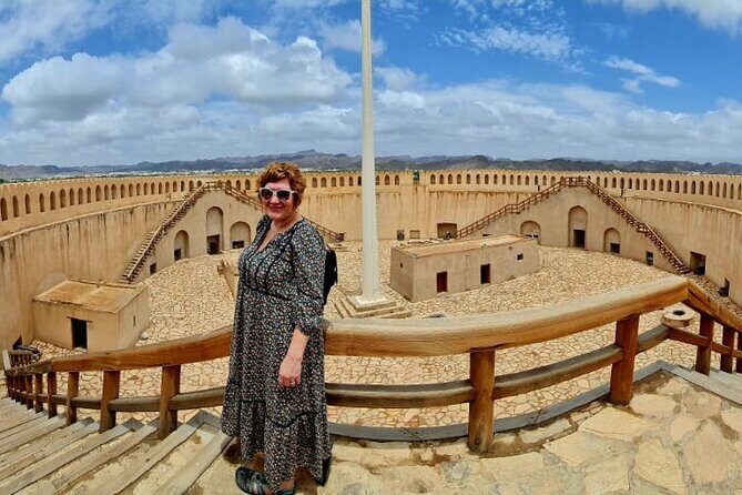 Private Nizwa - Al Hamra Old Village - Misfah Al Arbyeen - Full Day Tour - Price and logistics: is $185 good value?