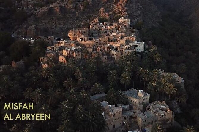 Private Nizwa - Al Hamra Old Village - Misfah Al Arbyeen - Full Day Tour - Nizwa Souq: browse crafts, then eat something simple and local