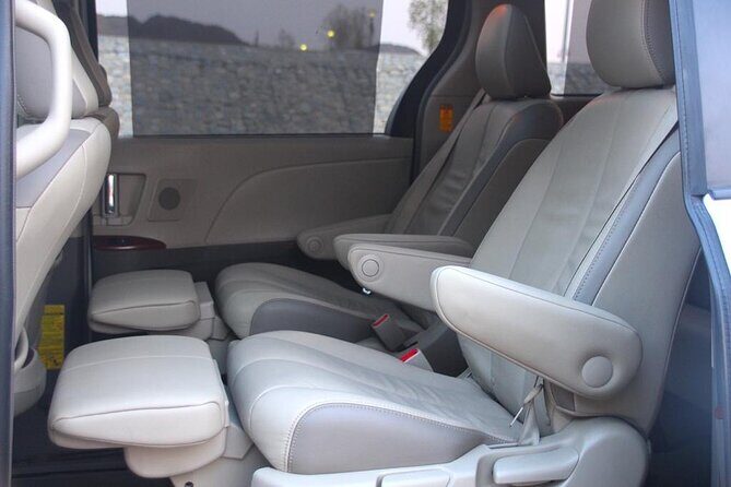 Private transfer from Muscat Airport to your Muscat Hotel - Name-Board Meet and Greet at Muscat Airport