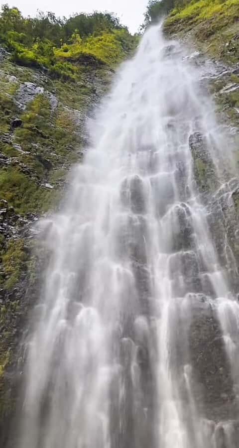 Salalah: Half-Day Guided Tour to Wadi Darbat & Mount Samhan - Wadi Darbat Waterfalls and the Oasis Moment