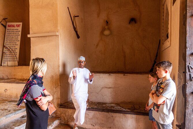 Tour Shahad 4 Days-3 Nights, Oman Tours Package - Day 2: Nizwa Souq and Fort, Birkat Al Mouz Falaj, Wahiba Sands Sunset