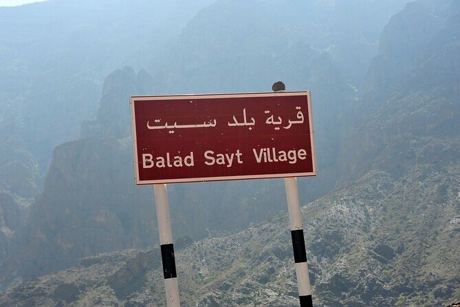 Tour Shahad 4 Days-3 Nights, Oman Tours Package - Day 4: Wadi Shab’s Pool-to-Pool Hike, Fins Beach, and Bimmah Sinkhole