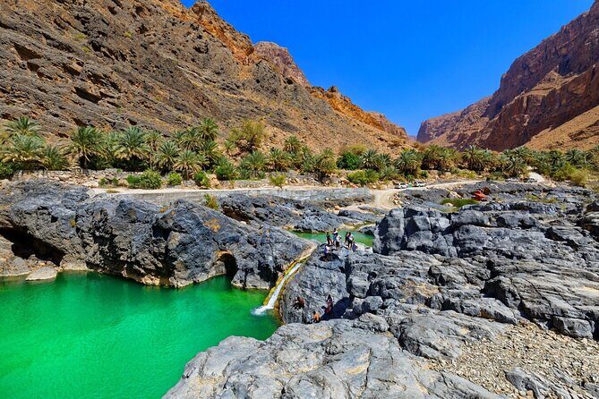 Wadi Al Arbeieen Sinkhole & Fins Beach Swim & Hike - Key things to know before you go