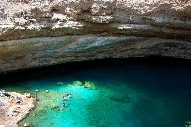 Wadi Shab and Bimmah Sinkhole 4X4 (Private Tour ) - Price and Value: Is $240 Per Person Fair for This Kind of Day?