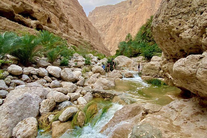 Wadi Shab and Bimmah Sinkhole Full Day Tour - Key Highlights You’ll Actually Care About