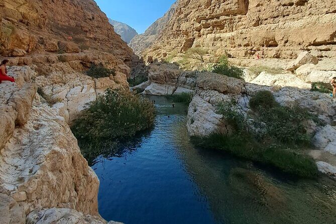 Wadi Shab Expedition - Bimmah Sinkhole: Hawiyat Najam Meets the Geology Story