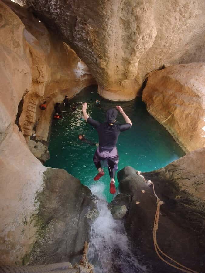 Wadi Shab Parking Meet the Local Guide for Self drivers - The canyon hike and safety briefing (45 minutes that pay off)