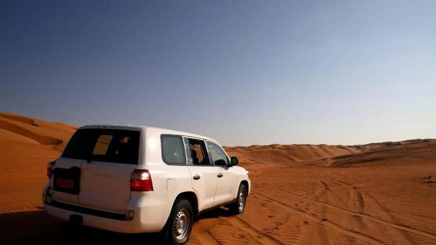 Wahiba Sand and Wadi Bani Khalid Guided Group Tour - Bedouin residence and desert culture: what you’ll actually see
